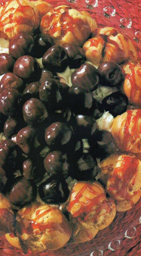 Ciliegie di Vignola alla grappa speziata, Corona di panna e ciliegie di Vignola