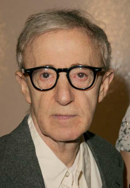Woody Allen: regista, sceneggiatore, attore, clarinettista, compositore, scrittore e commediografo