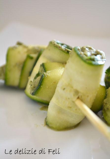 RAW-SPIEDINI DI ZUCCHINE