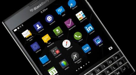 r5ui5pI La scelta coraggiosa: BlackBerry Passport