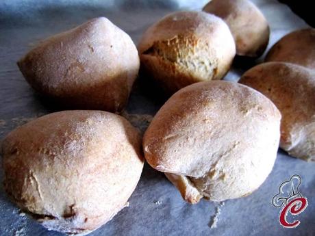 Bocconcini di pane alla segale: il piacere di concedersi uno sgarro e di condividere amore