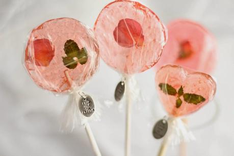 Lollipops for your wedding party!!! (e due links per lollipops DIY con i fiori!!)