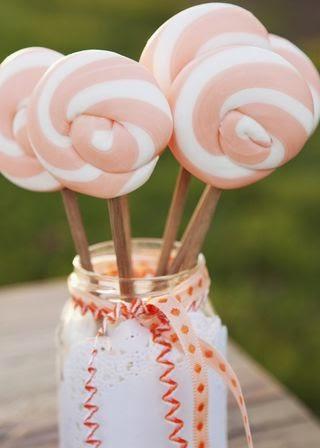 Lollipops for your wedding party!!! (e due links per lollipops DIY con i fiori!!)