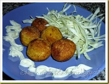 Polpettine di zucca con insalata di cavolo cappuccio e maionese (16)