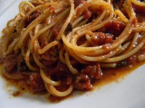 Ricetta Spaghetti con le vongole “fujute” – Cucina Napoletana