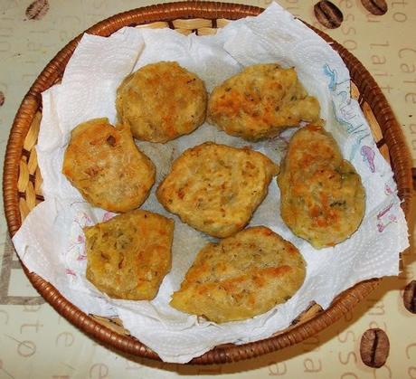 Frittelle con fiori di zucca