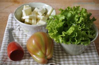 galettes, crepes, crepe, bretonne, grano saraceno, buckwheat, tomatoes, pomodori, formaggio, insalata, cheese, salad