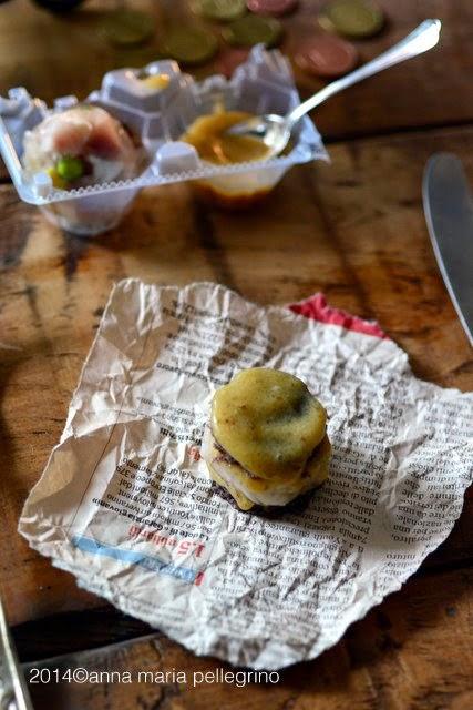 Alfio e Fanny per una finger-piadina con farina di riso venere, aspic di orecchie di maiale e pistacchi, gelatina di mandarino senapata. per l'Mtchallenge di Giugno