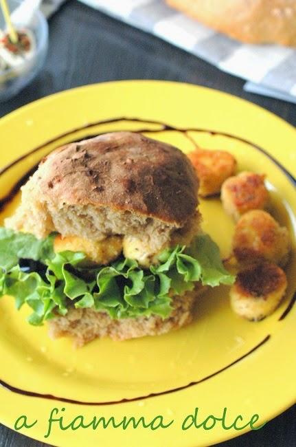 Panino alle nocciole vegetariano