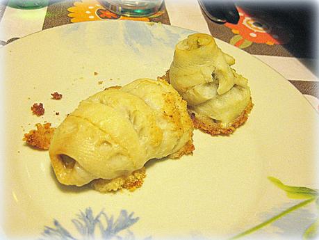 La ricetta delle girelle di platessa è perfetta per proporre il pesce in modo sfizioso, farcito con patate olive e pan grattato.