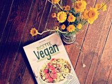 Ricette vegan. Guida illustrata alla cucina vegetale. Katiuscia Giulio. Edito Ecolibri.