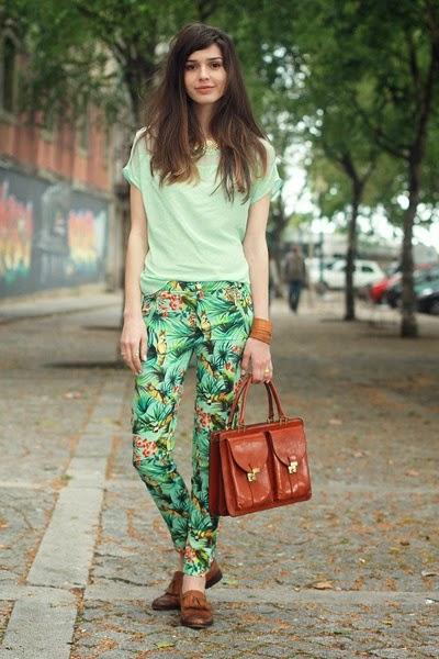 TROPICAL PRINT