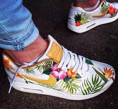 TROPICAL PRINT