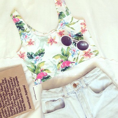 TROPICAL PRINT