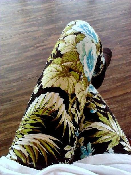 TROPICAL PRINT