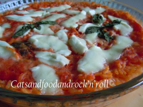 Tortino di riso al pomodoro e mozzarella di bufala