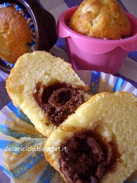 Muffin con cuore di ovetto al cioccolato