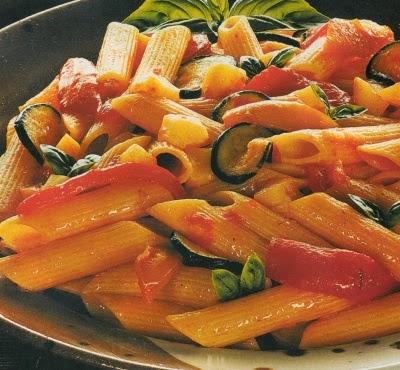 Penne con verdura e scamorza