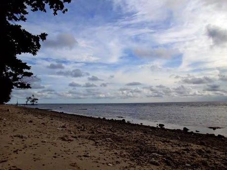 L'oceano in Indonesia alla sera