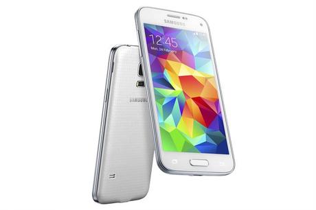 SM G800H GS5 mini White 11 SAMSUNG GALAXY S5 MINI   caratteristiche, foto e video ufficiale