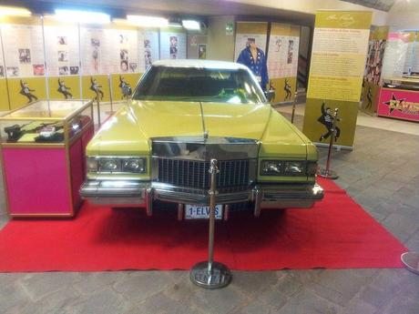 Cadillac Museo Elvis Presley Taormina