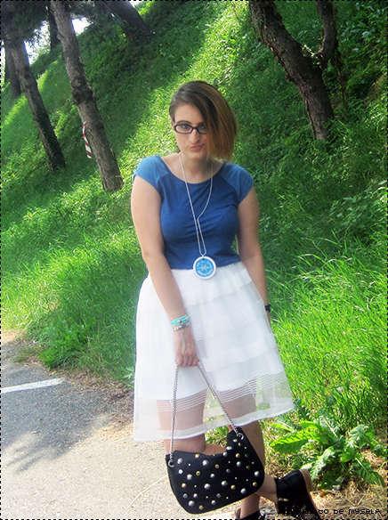 #ootd: Tea Time con Csaba Dalla Zorza (Midi skirt, crop top e una collana spiritosa Runway La Donna)