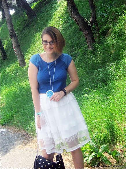 #ootd: Tea Time con Csaba Dalla Zorza (Midi skirt, crop top e una collana spiritosa Runway La Donna)