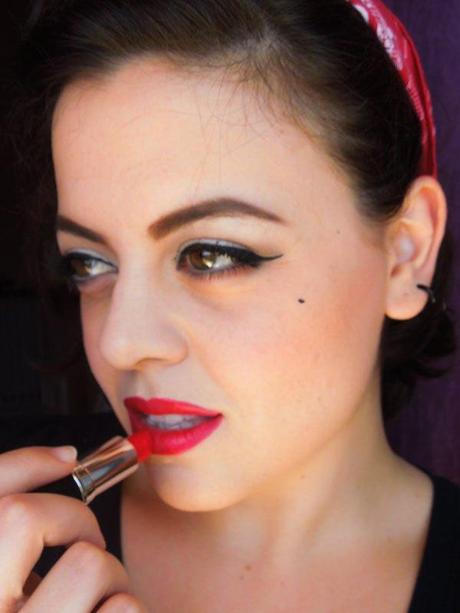 make up pin up