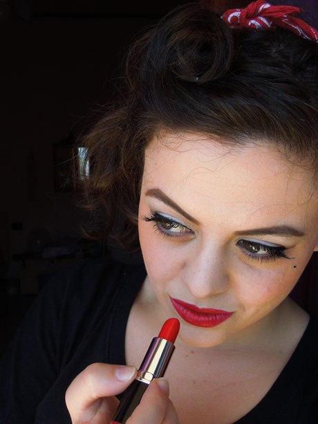 make up pin up