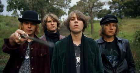 The Vines Si sciolgono definitivamente i Pogues, nuovo album per i Vines, malore per Gregg Allman, concerti in Italia...