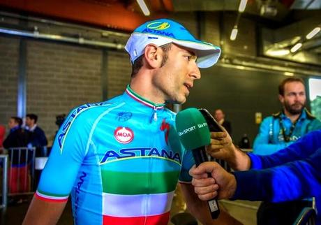 Svelata la maglia Tricolore di Vincenzo Nibali, Non piace ai tifosi