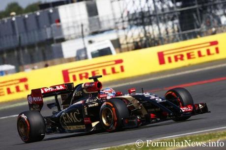 Romain Grosjean Lotus E22 Renault