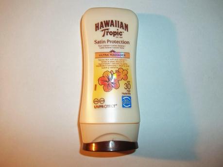 HAWAIIAN TROPIC: PROTEGGERSI IN BELLEZZA!!!