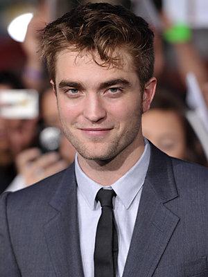 Robert Pattinson diviso tra il personaggio di Credic ed Edward