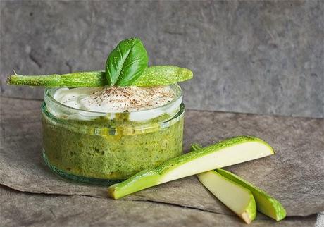 Picnic au bord de l'eau..terrina verde, lo chic à porter