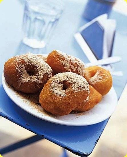 Frittelle con mela cotta al calvados