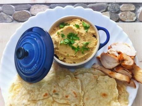 Hummus di Ceci con pollo e piadine al rosmarino