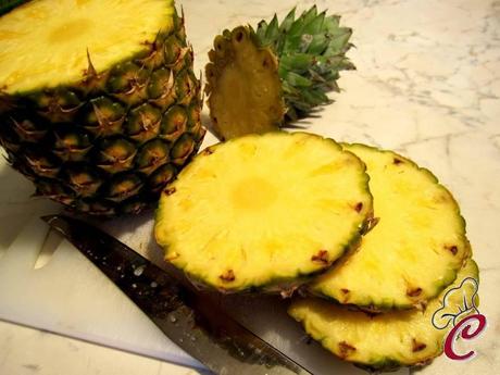 Insalata di spinacino fresco su croccante d'ananas alle nocciole: strategia o necessità?