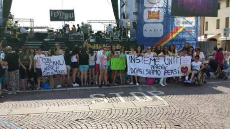 Valerio Scanu: per lui tanti cuori in festa al Festivalshow2014 nella tappa di Castelfranco Veneto…