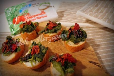 BRUSCHETTE CON SQUAQUERELLO, CIME DI RAPA E PEPERONI CRUSCHI