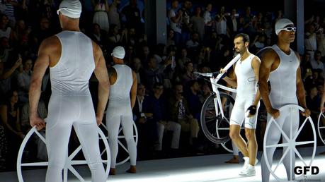 Milano Moda Uomo: Dirk Bikkembergs Sport Couture s/s '15.