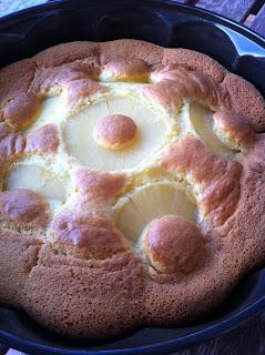 TORTA ALLA PANNA CON ANANAS SCIROPPATO