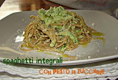 Spaghetti integrali con pesto di zucchine!