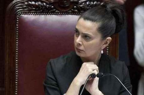 La Boldrini salva lo stipendio degli onorevoli arrestati