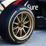 Lotus_E22_Pirelli_18_test_Silverstone_2014 (3)