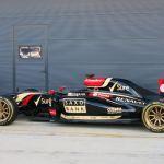 Lotus_E22_Pirelli_18_test_Silverstone_2014 (4)