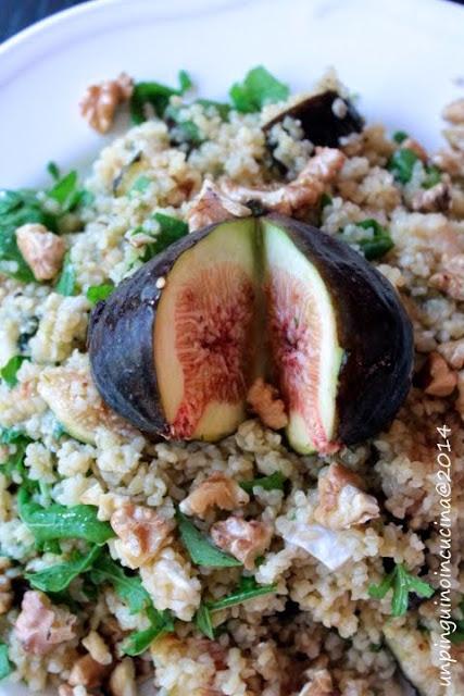 Insalata di bulgur con fichi, roquefort e noci