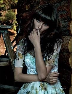 Iekeliene Strange in Dolce & Gabbana per Elle UK Mar 2011