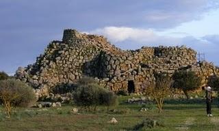 Bronze Age - Nuraghe, luoghi di culto o di difesa?