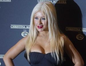 Christina Aguilera imbruttita e inciccionita